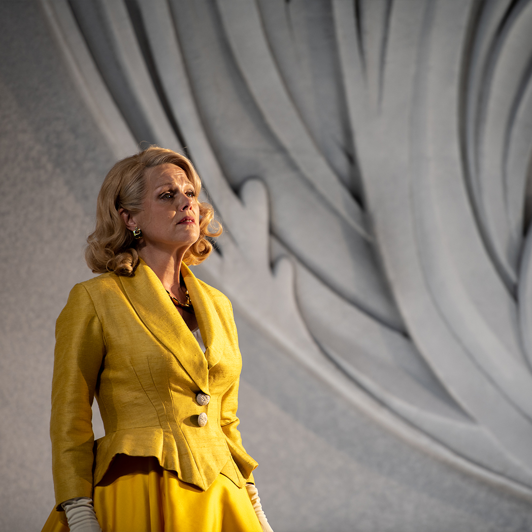 GarsingtonOpera's tweet photo. "Miah Persson’s Marschallin looks and sounds radiant and regal" - ★★★★★ @IndyArts
#GORosenkavalier
#MiahPersson #DerRosenkavalier #Strauss #Opera #GarsingtonOpera https://t.co/H0icFIFGCV