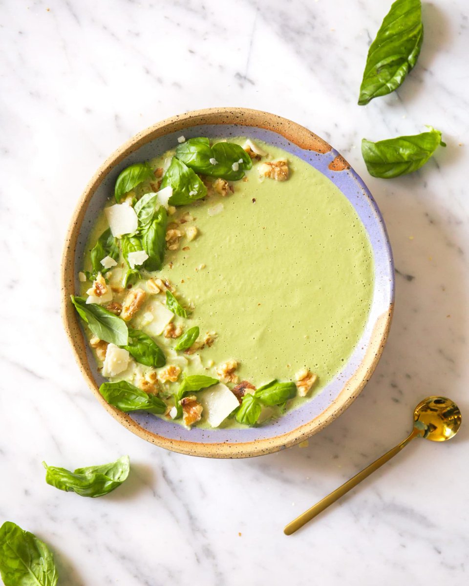 thekitchn's tweet photo. Here are 11 weeks’ worth of easy, colorful, and delicious vegetarian meals: https://t.co/FHOwvgvXi1 https://t.co/CCHXZph772