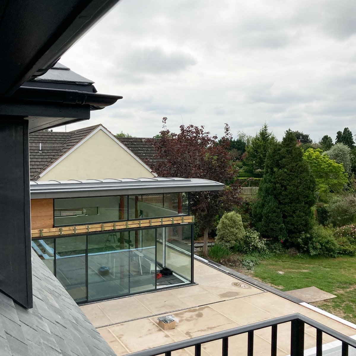 Getting closer to completion. Contemporary extension in Welford on Avon #architecture #zincroof #houseextension #residentialarchitecture #design