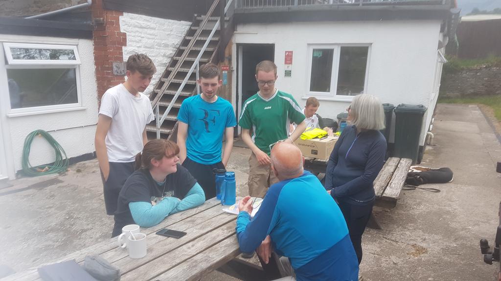 BennettDofE1's tweet photo. Two teams off the hills, kit cleared, debriefed, passed gold expedition. Now hit the showers.
Well done Adam, Matt, Anton, Teigue, Harvey, James, Emily, Josh, Matt, Sean.
@BennettSixth @bennettmemorial @DofESouthEast https://t.co/gChSRRCFeA