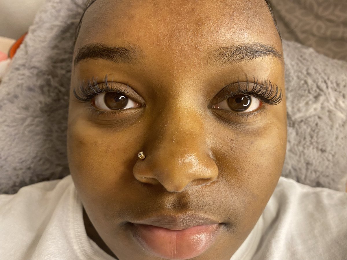 stoneywallace's tweet image. Hey y’all 💕 Im doing $20 lash sets in Charlotte, NC. You ladies can book your appointments in my bio. Please help a sister out by retweeting my work, I just started 🙏🏾✨🦋#cltlashtech #charlottelashtech #cltclassichlashes