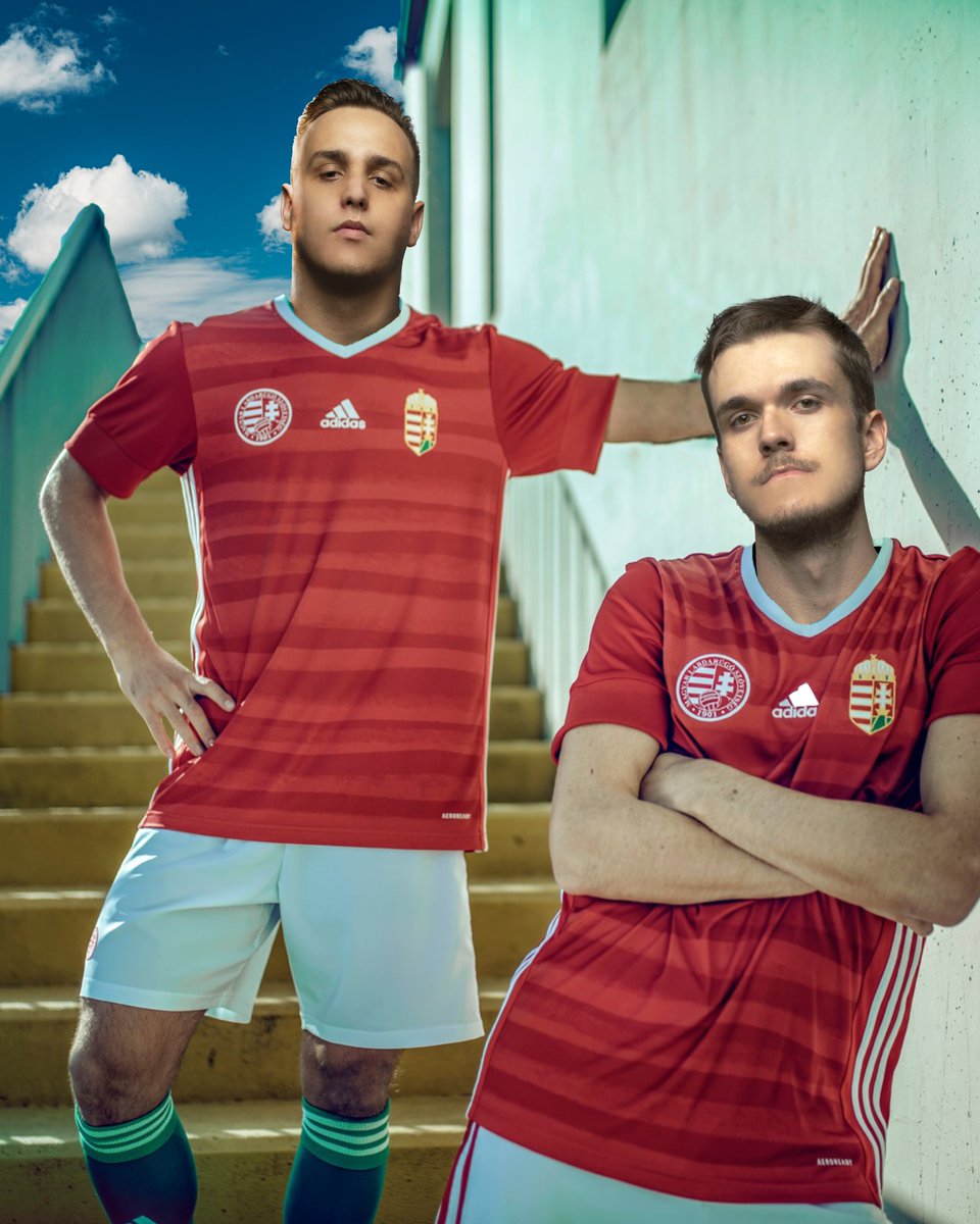 Saberzmusic's tweet image. Where are you watching the Euro's from this summer? 
Comment your score predictions below for tonight's game ⤵️😬

#ZTeam ⚽️