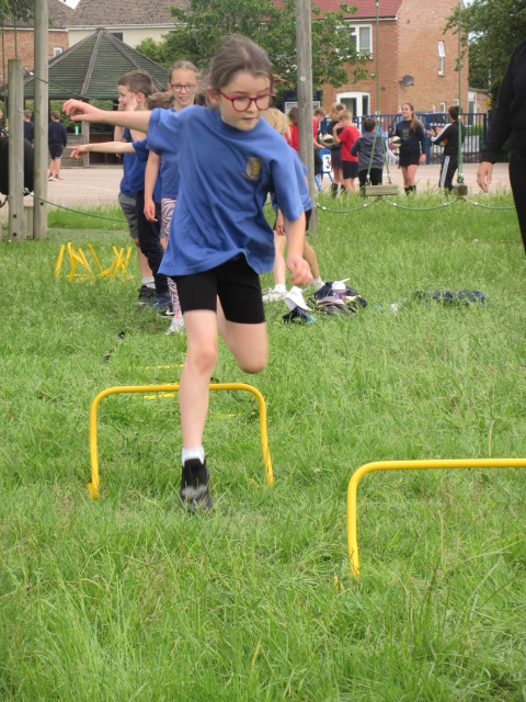 SandwichJunior's tweet photo. Potted Sports Day: Children discovered many different interesting ways of tackling the obstacle course, especially getting under the archways! #Dolphinfun https://t.co/FAgj1OEATs