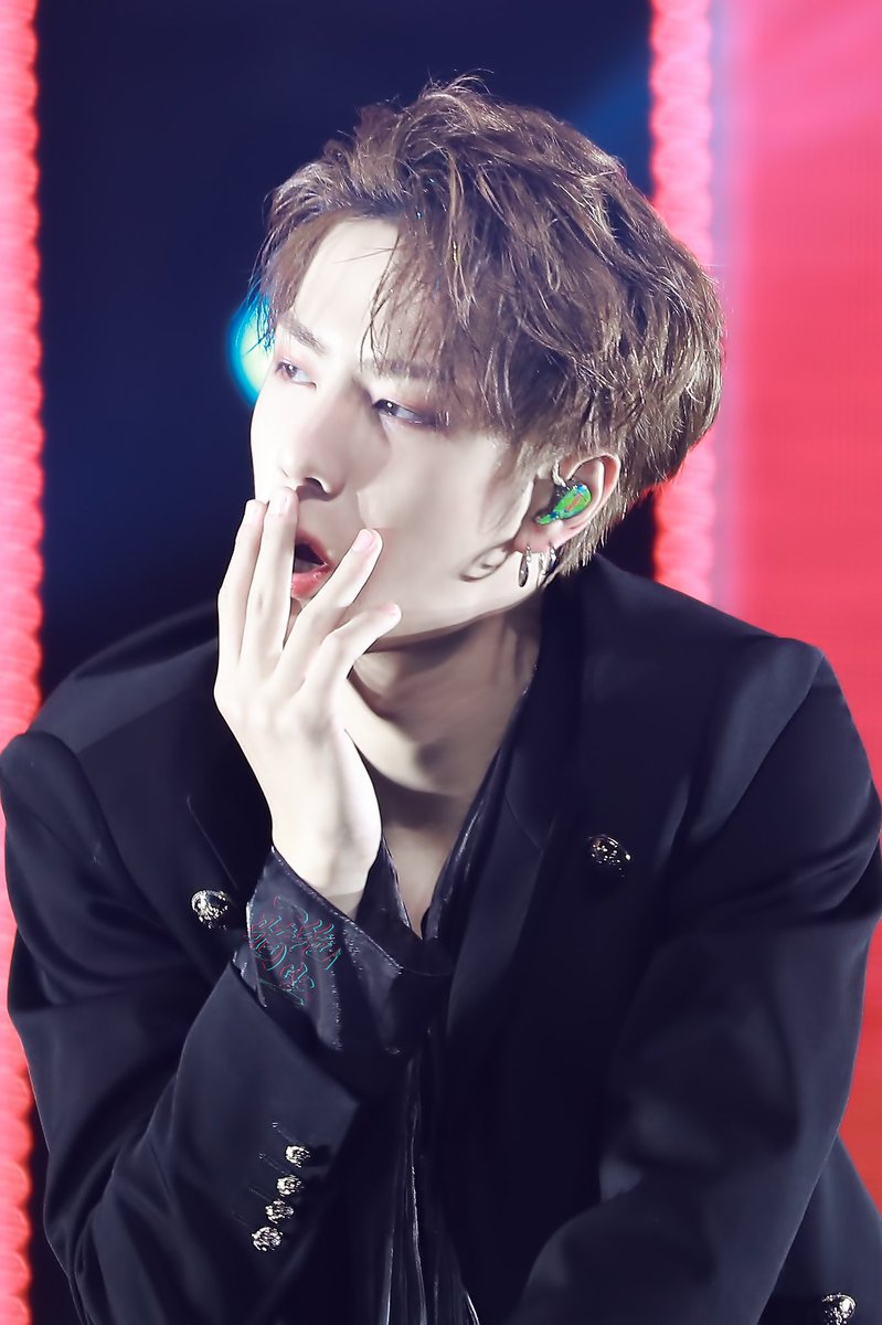 CrazyPumkin's tweet photo. Midnight snack~

#eoeo #WangYibo #yibo
Tag: Wang Yibo https://t.co/Vn3yEWH7jQ
