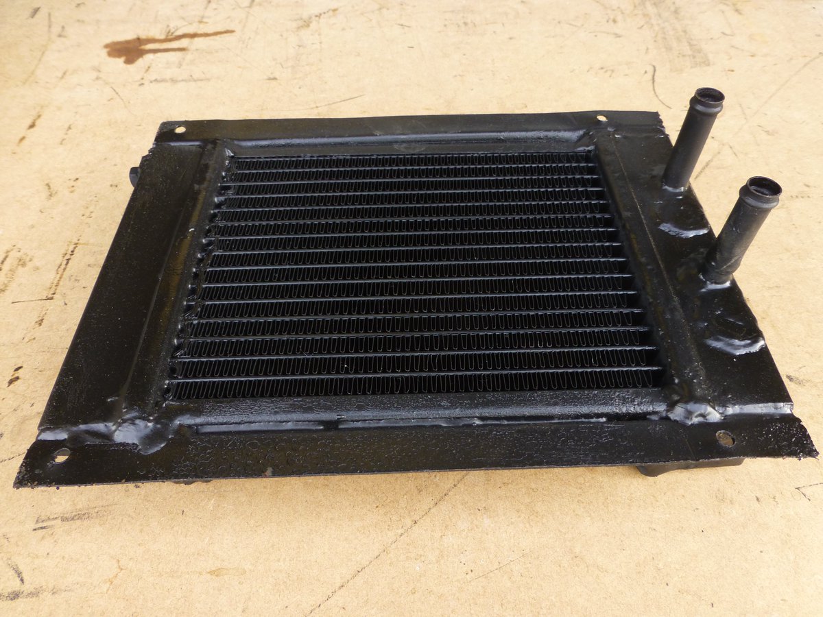 NewquayRadiator's tweet image. Our repairer loves being busy🐝 He can rebuild a #heater with a #newcore he can #overhaul them and he can also make new pipes, if needed. #repairs