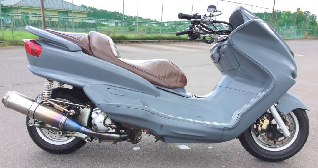 マジェスティ125  コマジェ世田谷ベースカラー マジェスティ125 FI 世田谷ベース仕様 コマジェ (りょう) 美濃青柳の