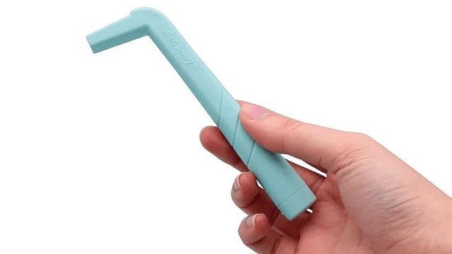 試したい しゃっくりが止まるストロー 米研究チームが開発 これで水を飲もうとすると 迷走神経と横隔膜を動かす2つの神経が刺激され 脳がリセットされて しゃっくりが止まるのだそう テスト参加者の9割に効果があったという 試したい しゃっくりが止まるストロー 米研究チームが開発 これで水を飲もうとすると 迷走神経と横隔膜を動かす2つの神経が刺激され 脳がリセットされて しゃっくりが止まるのだそう テスト参加者の9割に効果があったという