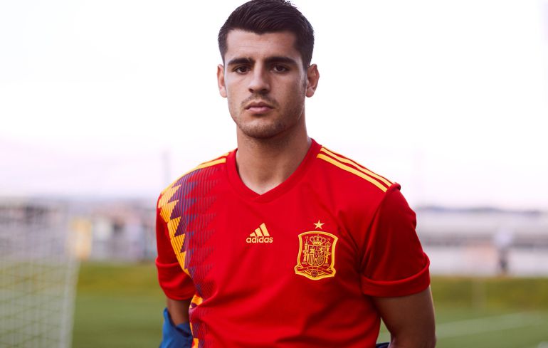 Si Morata hoy marca un gol, contra Eslovaquia, sorteamos una camiseta a elegir👕.
Requisitos para participar:
RT y seguirnos <a href="/ClubesOdc/">One Day Cup</a> 💙.
