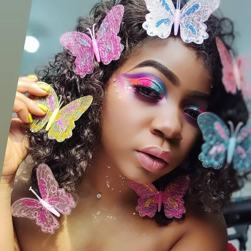 mflparis's tweet photo. Cc mes parisiennes, comment vous allez ?

#Cameroun #Cameroon #makeup #mflparis #makeupartist https://t.co/6ctvGcFmtp