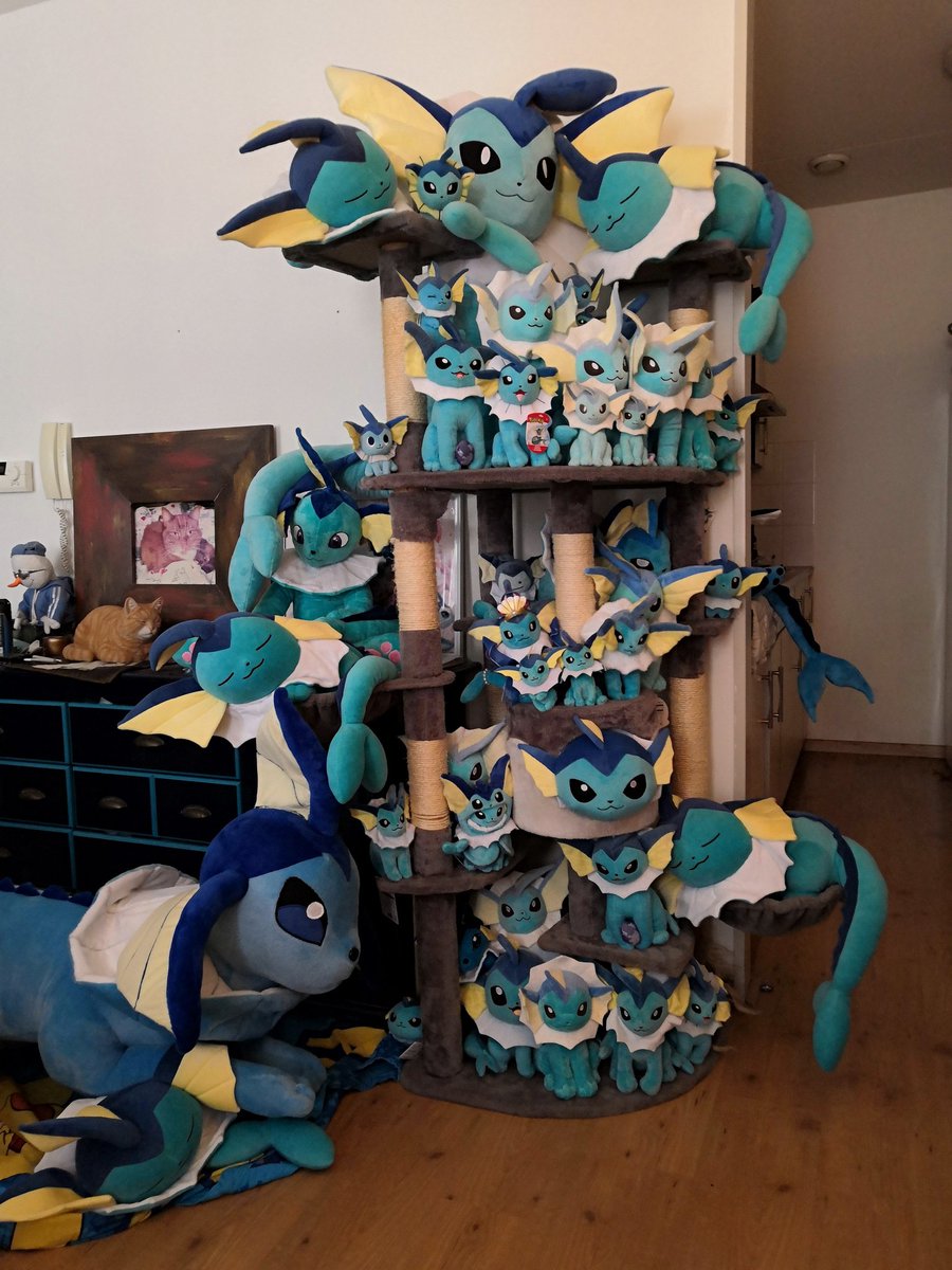 HCollectus's tweet photo. Eevee tower, one water stone later https://t.co/qGiq0DIwho