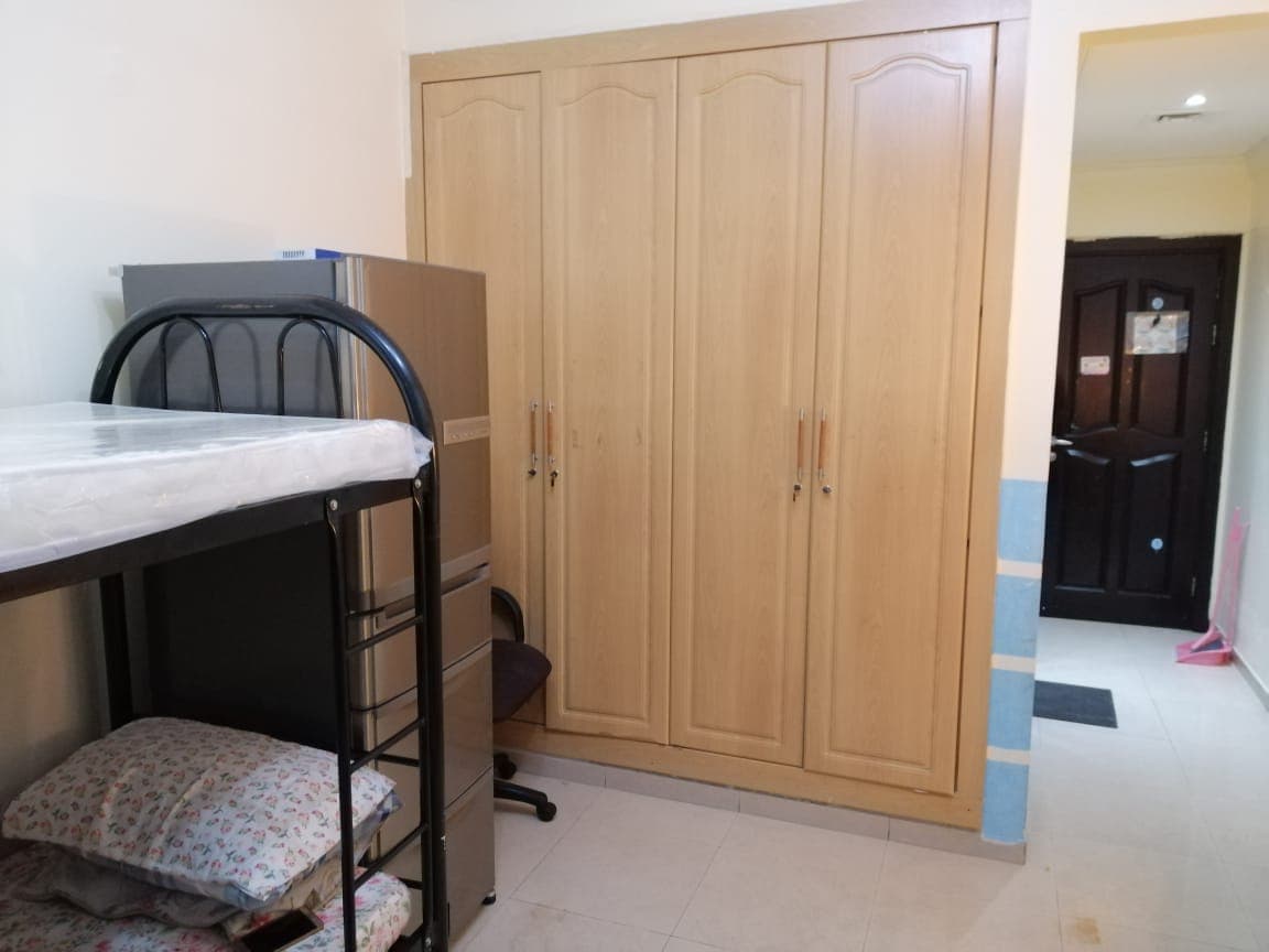 roomdaddy_com's tweet photo. ✅ AC Room Available For Rent In #burdubai  

🌐 Details @ https://t.co/mCKoD1pfz6

✅ Rent:  2,800 / month

#roomforrentindubai #colivingindubai #bedspaceforrentindubai #roomforrentinburdubai  #coliving #roomshare #dubai #dubairealestate #dubairoomfinder #realestate #roomforrent https://t.co/XbdvHbMhzQ