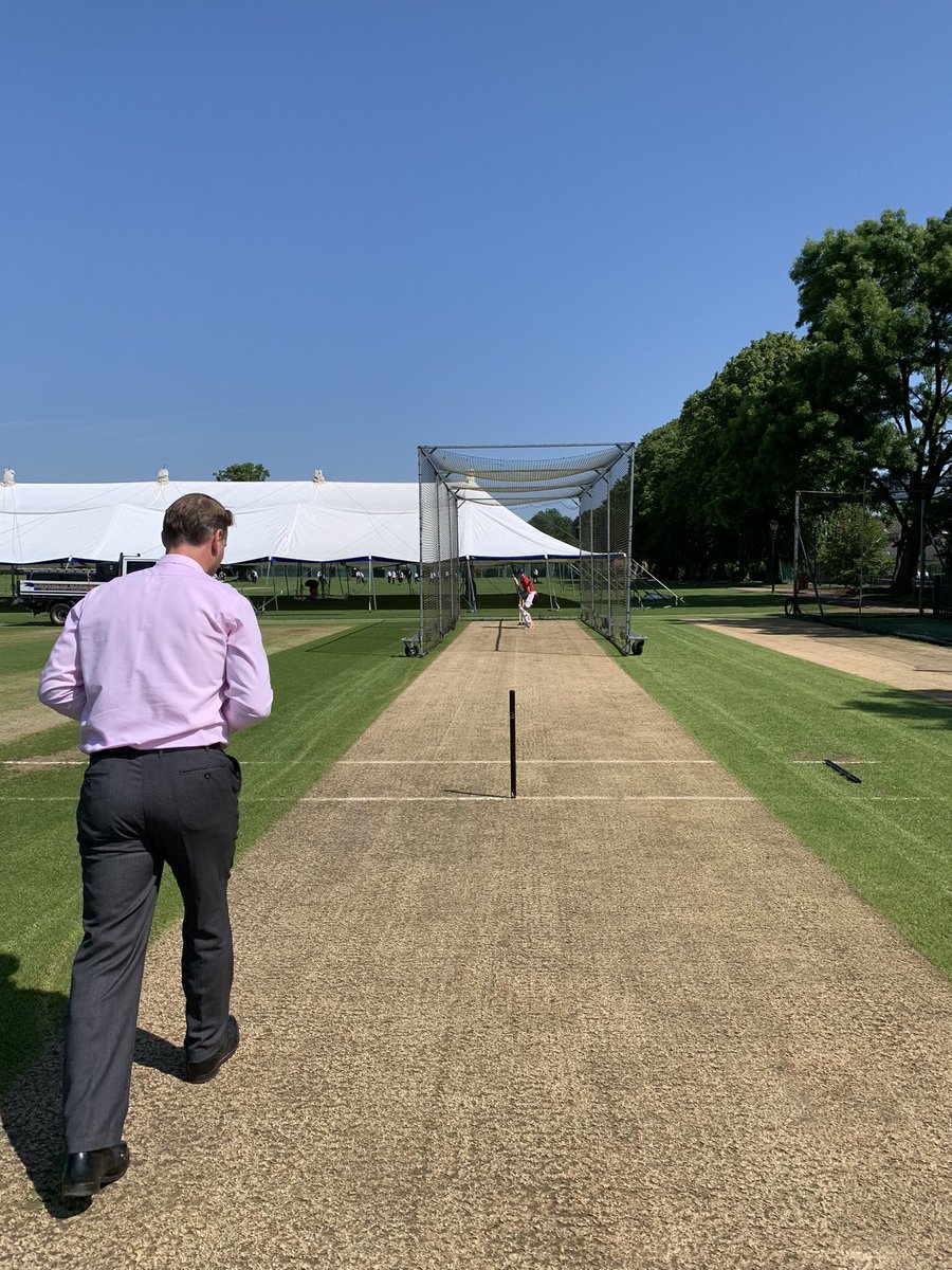 Thank you to Mr Henry Price who came and bowled the ceremonial first over at Flo in the basking sunshine on Doncaster Close 🏏