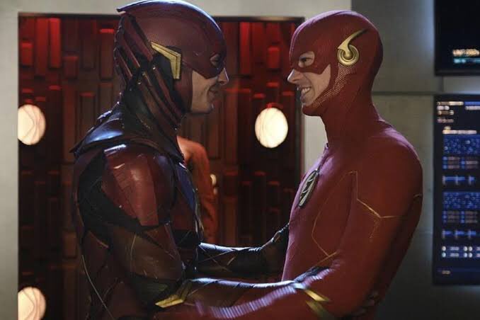 theflashbot's tweet image. 🔜 มีข่าวลือว่า Grant Gustin หรือเดอะแฟลชของเราจะปรากฎตัวในหนัง #TheFlash เหมือนกับที่เอซร่าเคยมาปรากฎตัวในซีรีส์แฟลชในตอนครอสโอเวอร์ Crisis on Infinite Earths ครับ

สำหรับหนังเดี่ยวของ The Flash มีกำหนดฉายเดือนมิถุนายน 2022
(ที่มา: cosmicbook.news/grant-gustin-f…)