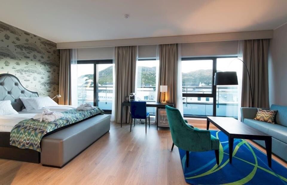 Vinn hotellopphold for 2! 🥳 Vi feirer gjenåpningen av samfunnet med en trekning av et gratis hotellopphold i Norge! 

Tagg den personen du vil vinne med og hvilket hotell dere ønsker å overnatte på! Overnattingen må skje i løpet av august og vinnere trekkes 1. juli. #norgesferie