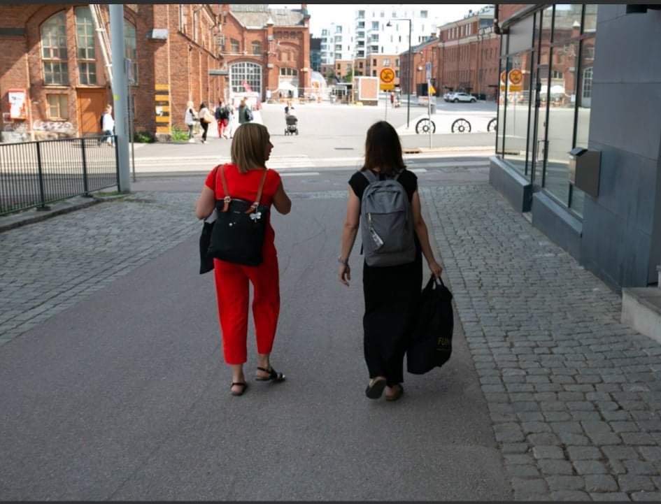 mia_aino's tweet photo. I detta pod avsnitt diskuterar vi sommarplanering. Glad sommar till er alla! https://t.co/rq7VKAr1Kw  #småbarnspedagogik #semester #ledarskap https://t.co/MIzX0bsPhA