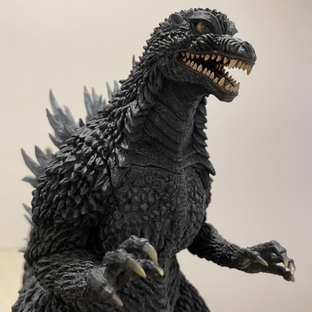 ロキ フィギュア愛でる部 東宝大怪獣シリーズ ゴジラ 02 やっと届いた ゴジラの中で1番好きな釈ゴジ 眼力半端ない 機龍と並べて眺められるのが何より幸せ モンアツと飾るとより美しい光景に ずっと大切にします ゴジラ 機龍 メカゴジラ