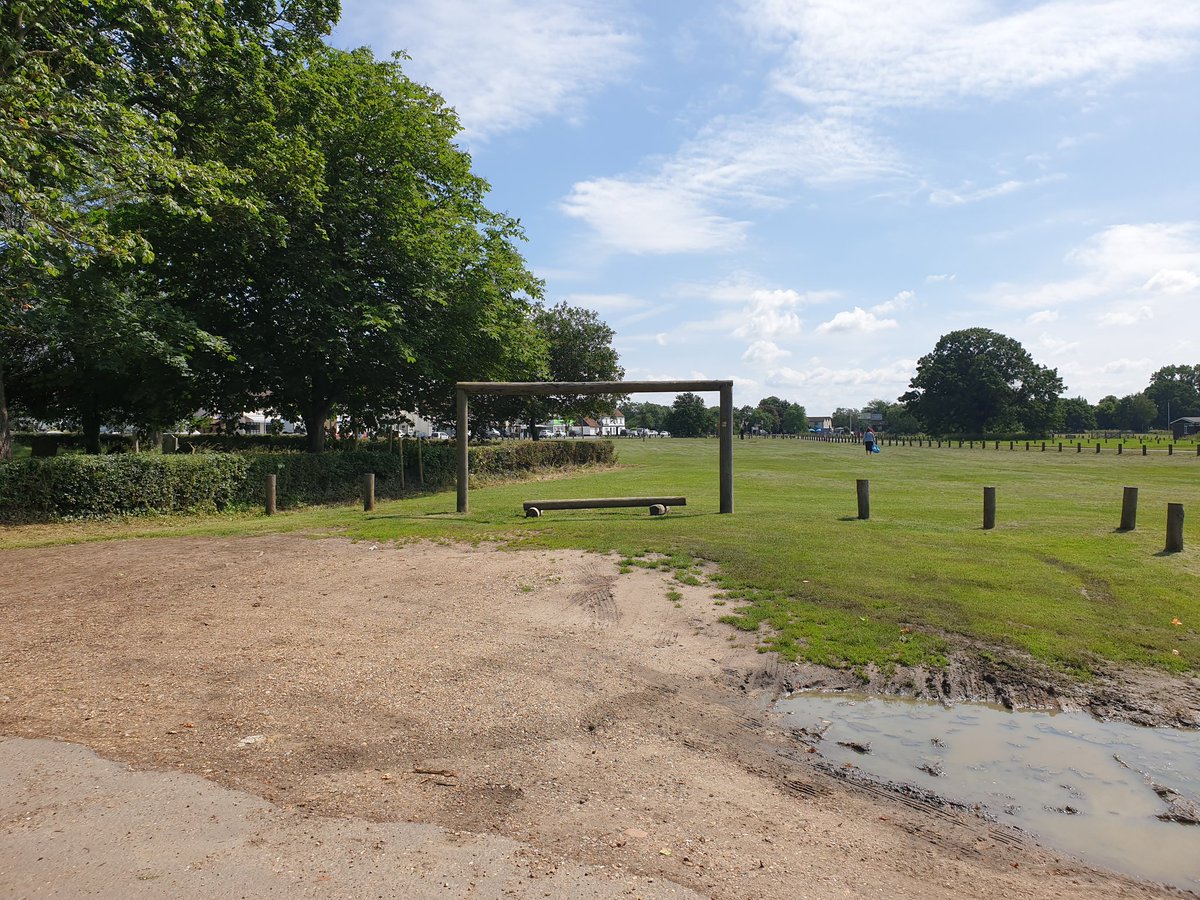 PCSO Horne  has been out on patrol  this morning attending an incident in Dunmow &amp; in on Dunmow Town Council before carrying out patrols in The Ridings &amp; Hatfield Heath #ProtectingAndServingEssex