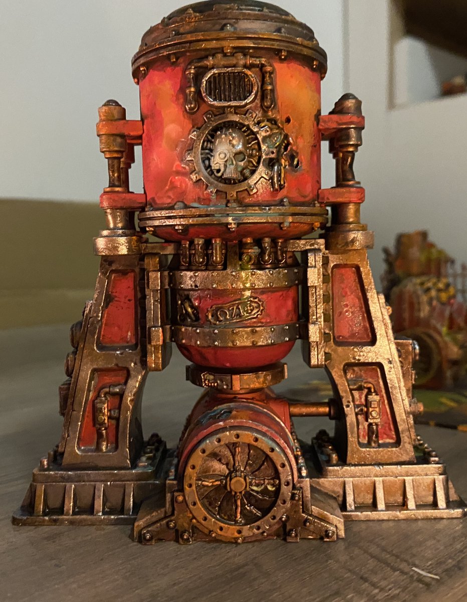 LeonDeclis's tweet photo. #ImperialFists #4thCompany #CommandSquad #TacticalSquad #AssaultSquad (and a #Mechanicus Water Tower #terrain) under #SpaceMarineCaptain Lydoro. #PaintingWarhammer #PaintingWarhammer40k #40K https://t.co/JAxvE251P0
