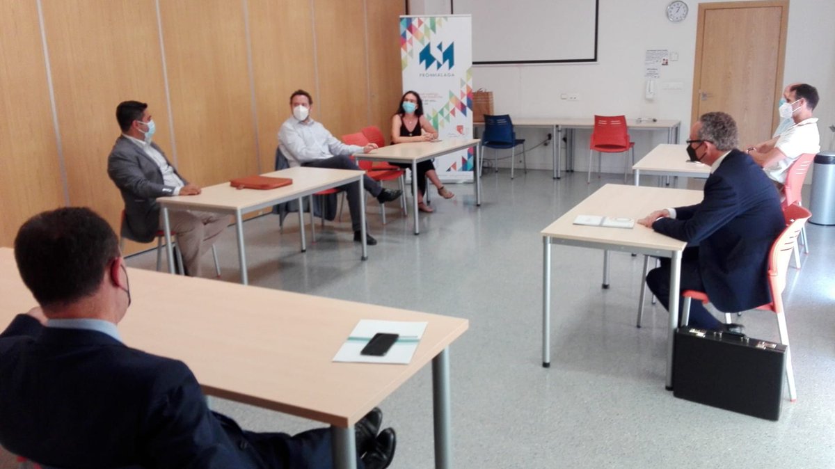promalaga's tweet photo. Estamos en #Promálaga I+D dándole la bienvenida a las asesorías que trabajarán con nosotros ahora: @jmmasociados, @otemasesores, @laborlex y @GestionaBPI. Estos profesionales ofrecerán a los #emprendedores servicios gratuitos de #asesoramiento y de constitución de empresas https://t.co/QK7l3WQBBe