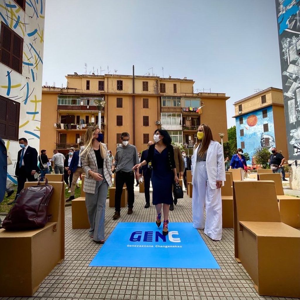 Agenzia Italiana per la Gioventù (@agenziagioventu) on Twitter photo Nasce #GenC la generazione dei Changemaker <a href="/AshokaItaly/">Ashoka Italia</a>
Grazie alla Ministra <a href="/DadoneFabiana/">Fabiana Dadone</a> ai ragazzi e a tutti i partner che sono intervenuti
👉 agenziagiovani.it/gen-c-generazi… Nasce #GenC la generazione dei Changemaker <a href="/AshokaItaly/">Ashoka Italia</a>
Grazie alla Ministra <a href="/DadoneFabiana/">Fabiana Dadone</a> ai ragazzi e a tutti i partner che sono intervenuti
👉 agenziagiovani.it/gen-c-generazi…