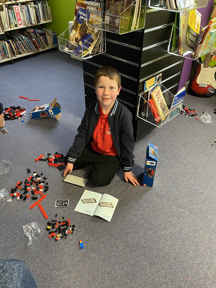 bradnhaz's tweet image. Lego provides us with many opportunities in STEAM lessons. Today, K12 have been challenged to not only follow the wordless instructions that Lego gives us, but to then write their own set of instructions using words. Thanks Good360! @good360aus @KathyPowzun @dizdarm @KCDURAN75