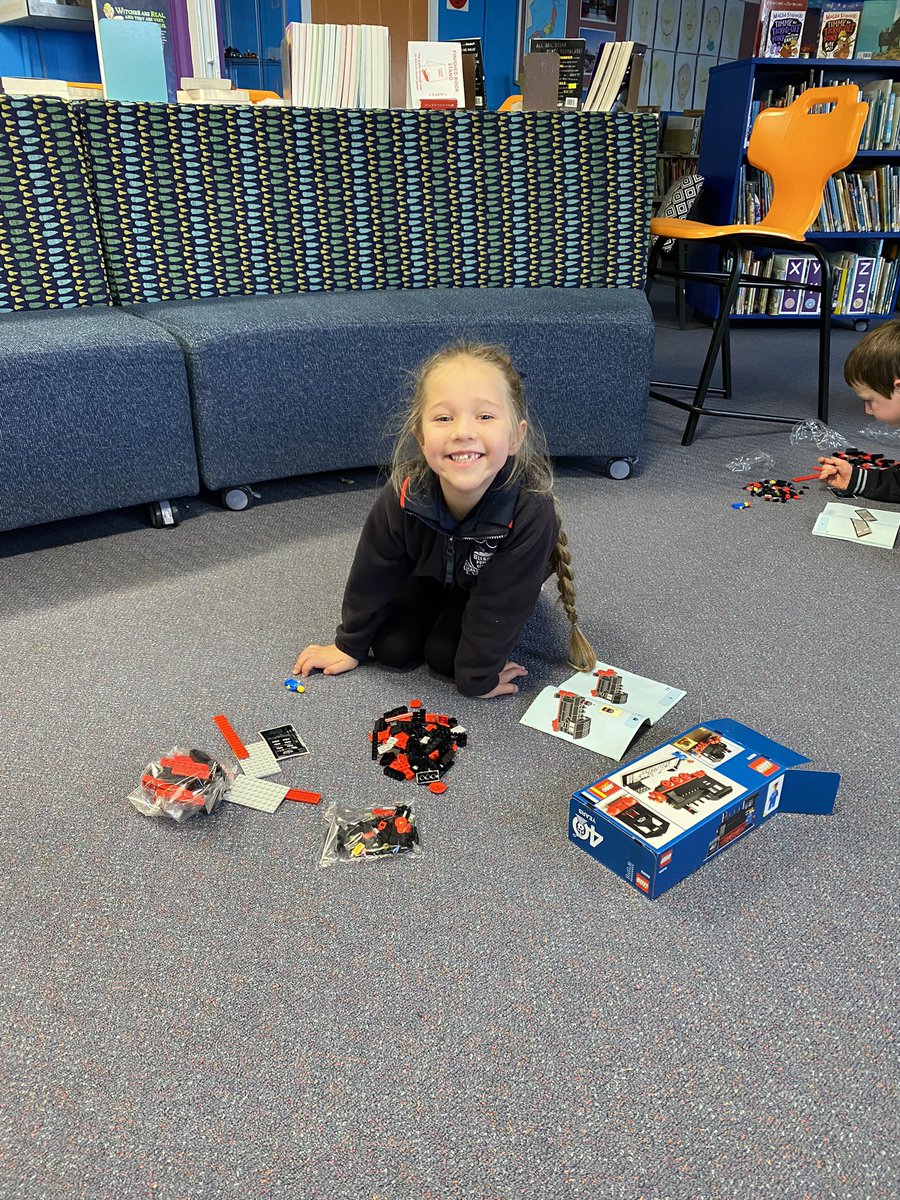 bradnhaz's tweet image. Lego provides us with many opportunities in STEAM lessons. Today, K12 have been challenged to not only follow the wordless instructions that Lego gives us, but to then write their own set of instructions using words. Thanks Good360! @good360aus @KathyPowzun @dizdarm @KCDURAN75