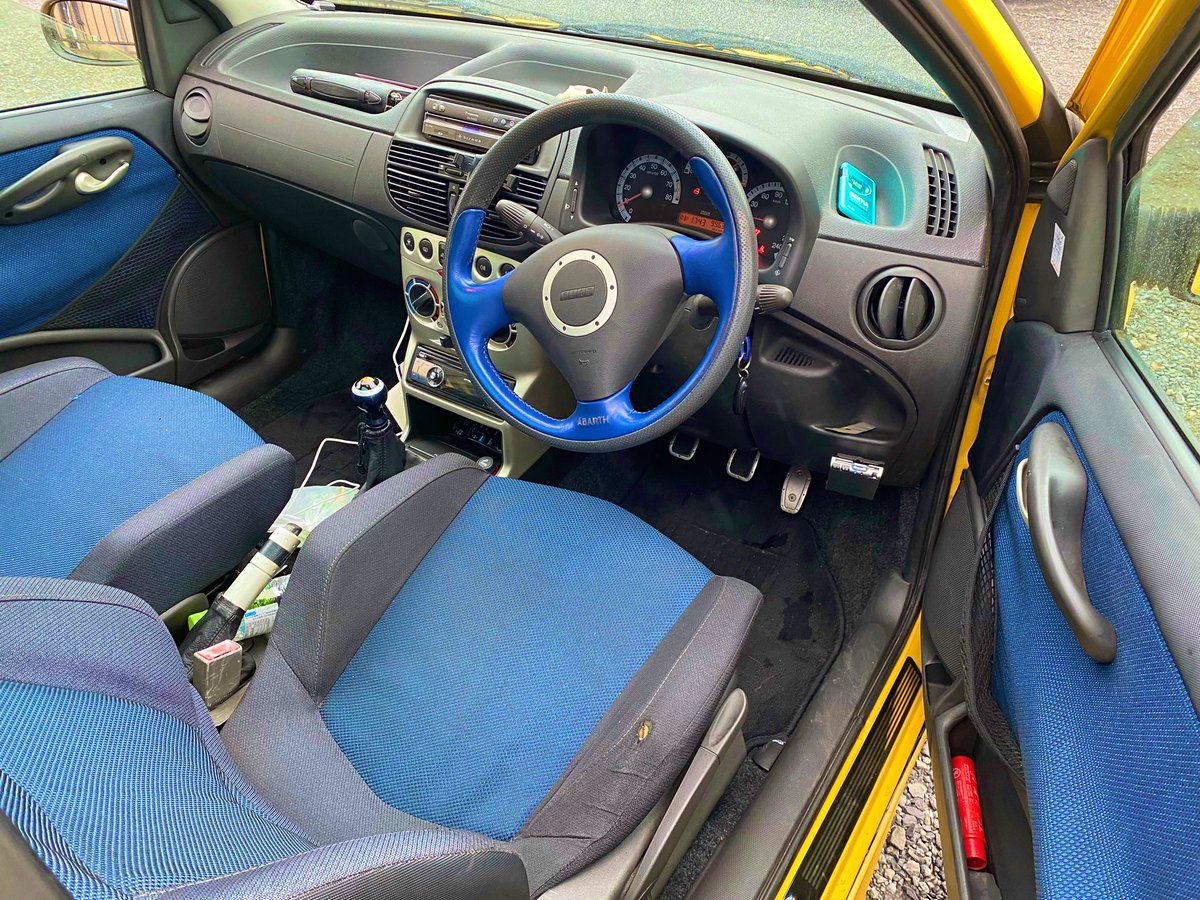 k_auto_service's tweet photo. 本日💡
ご成約頂きありがとうございます🤝

��フィアット🚙

✨プントHGTアバルト✨
　
H13年式

走行99800km 

車検2年

7万キロ時にタイベル交換済

✨込み込み18万円✨

改造点💡

アンサマフラー

K＆Nエアーシステム

アイバッハサス

ビルシュタインショック

MOMO製アルミ

#kオートサービス https://t.co/1i9XJLBAgq
