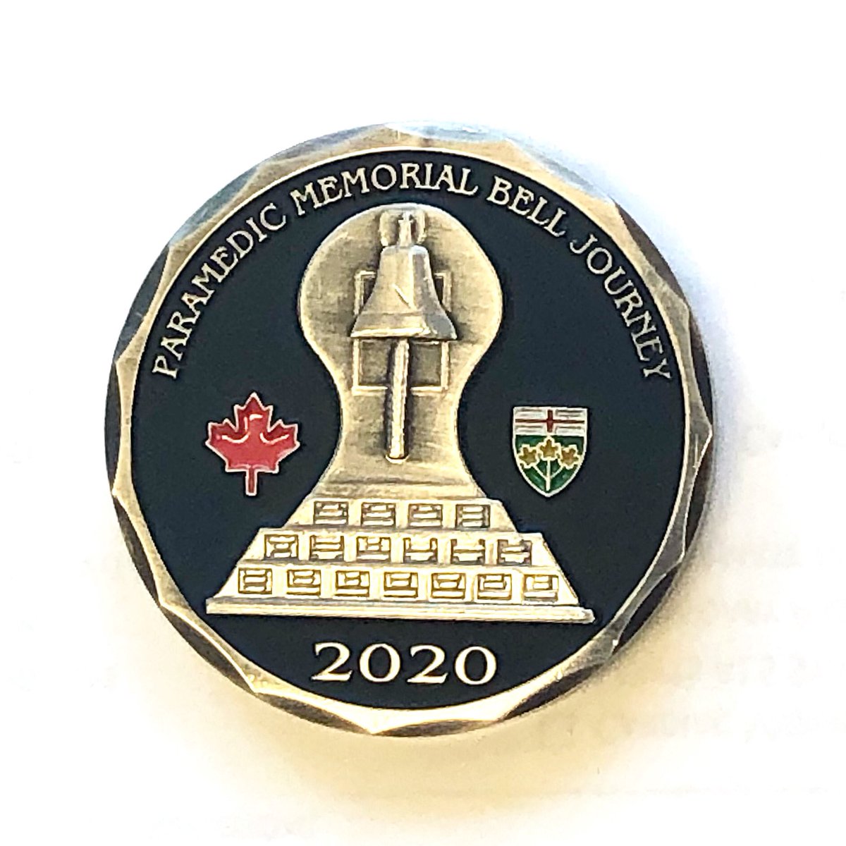 gar_pic's tweet photo. Honoured and Humbled to receive the @BellParamedic Challenge Coin this morning.   Very grateful. https://t.co/LbelBk6Y9K