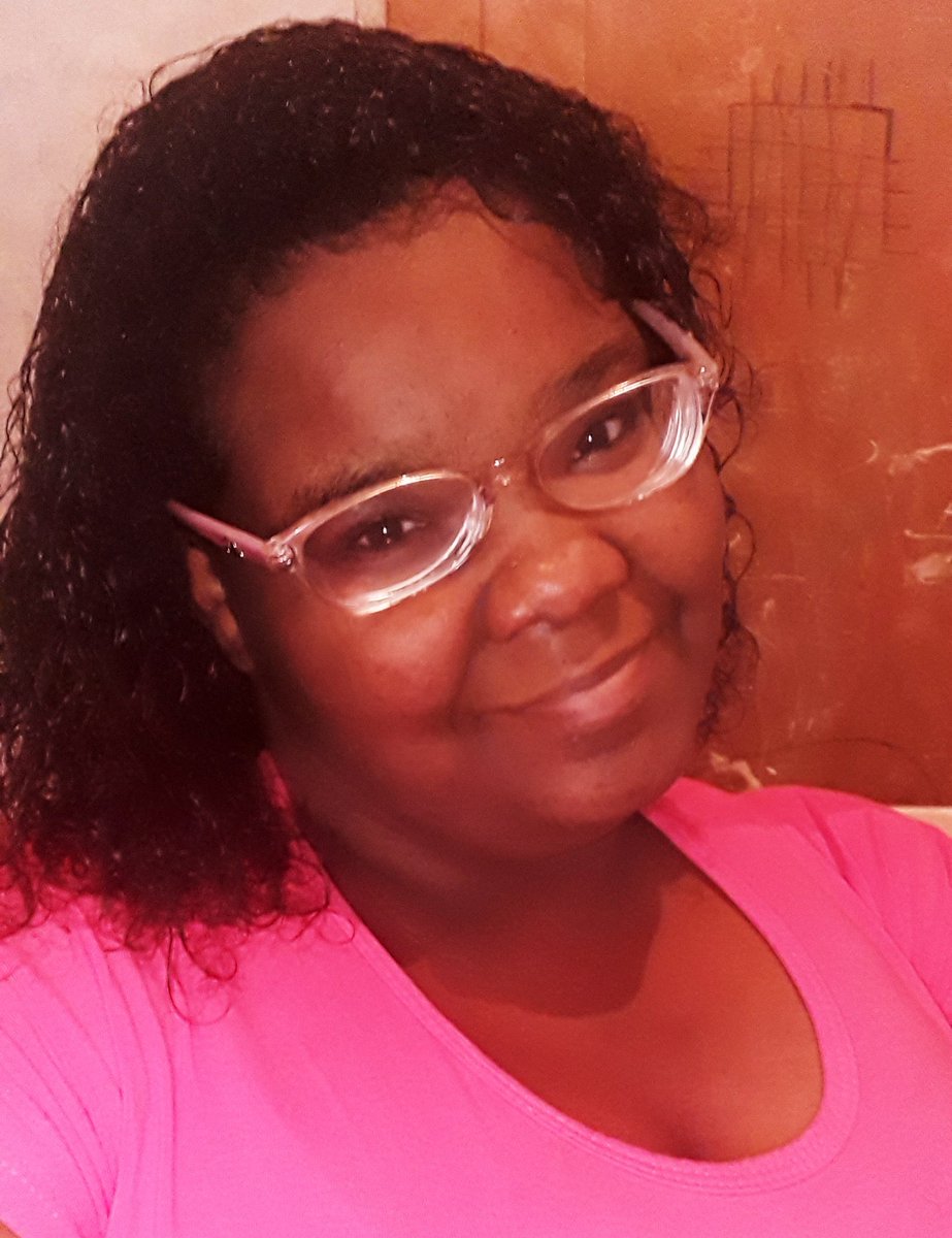 Ivanderlicia4's tweet photo. Como está o seu cabelo agora?
.
O meu está meio molhado e ao vento. https://t.co/GxzBfxslnE
