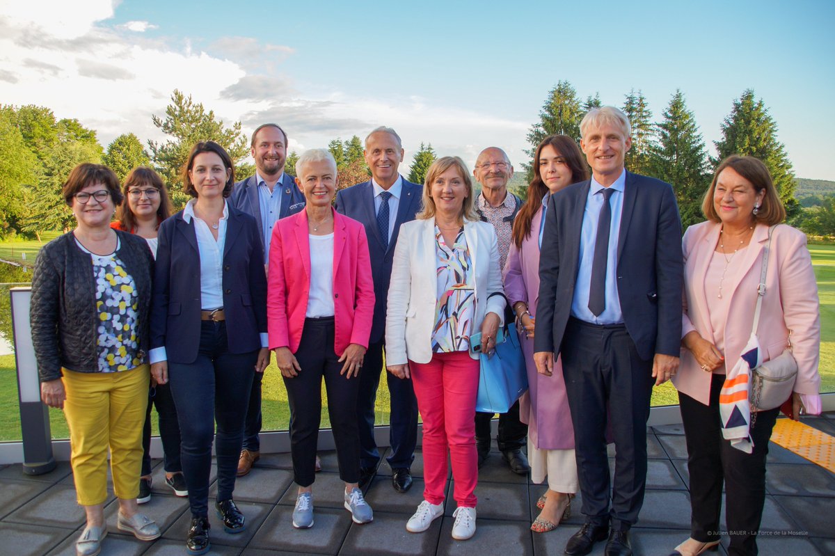 IsabelleRauch's tweet photo. 🚀 Nous étions hier soir avec @KlinkertBrigitt dans le pays de Bitche à la rencontre des militants et des citoyens pour rappeler l’importance que nous donnons aux territoires et à la proximité dans notre projet pour la Région. Un beau moment d'échange !

#LaForceDeNosTerritoires https://t.co/lKTgMhEDuR