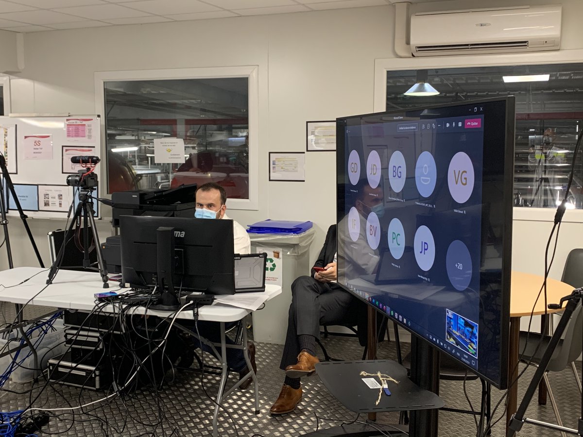 NormandiseP's tweet photo. En direct de nos locaux : Un Webcafé « spécial Normandie » !  🔬🏭
Entre terre et mer, le bocage et des entreprises performantes ! 
@industrie_futur
#madeinfrance #petfood #welovedogs ##welovecats #welovebocage #virenormandie
#industriedufutur #industries #innovations #webcafe https://t.co/KrmTgKe1cx