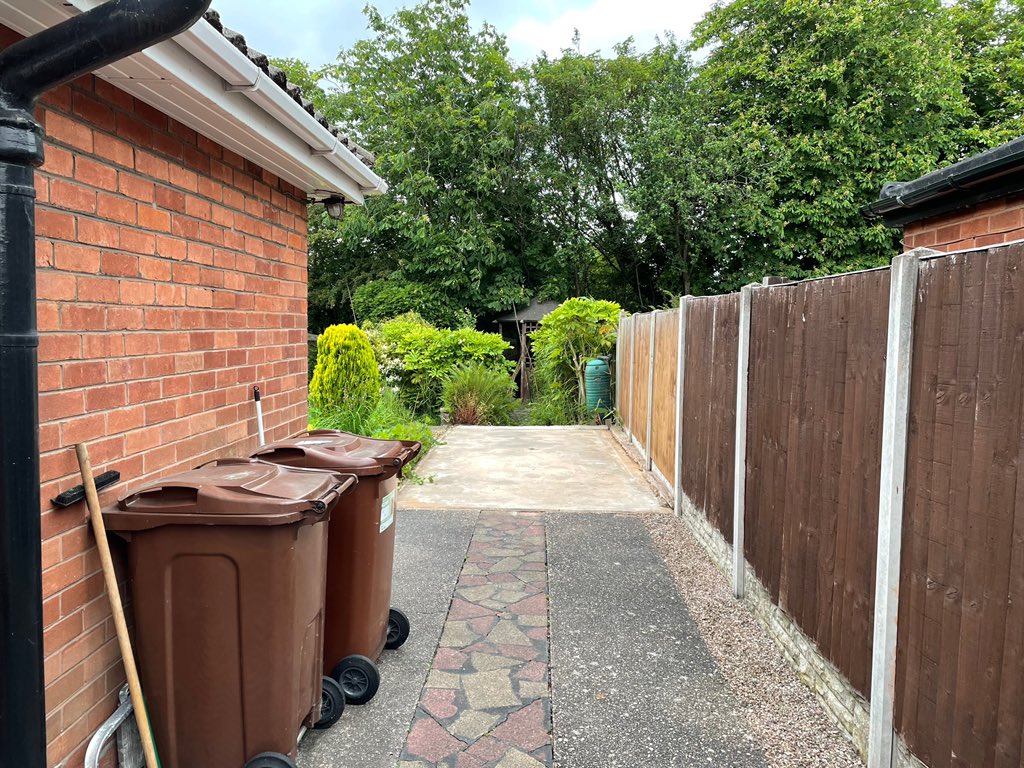 aib_asbestos's tweet photo. Now you see it now you don’t! 

Recent job to remove this asbestos cement garage roof. 
#asbestos #asbestosremoval #localwork https://t.co/o5gUwti2Ly