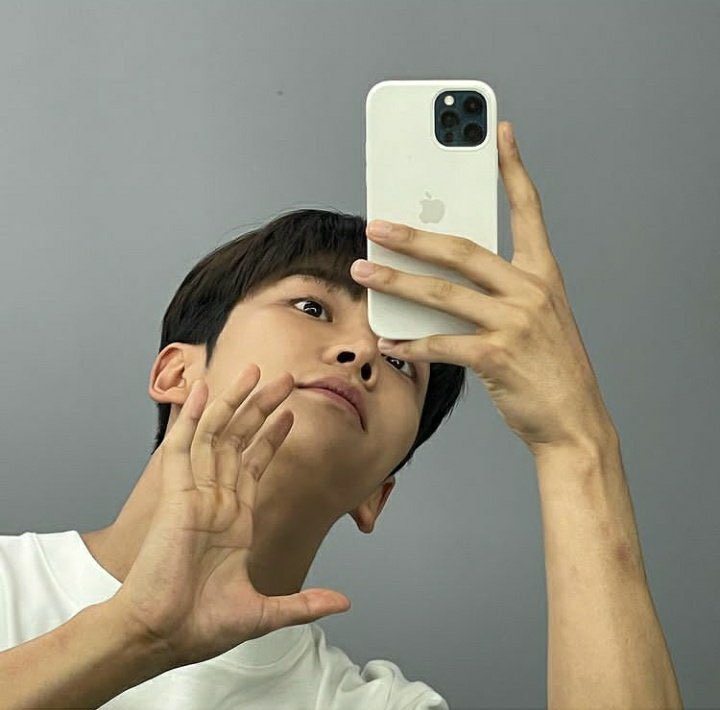 _eunseoo__v's tweet photo. hi cutie. https://t.co/YYj0fh7TNu