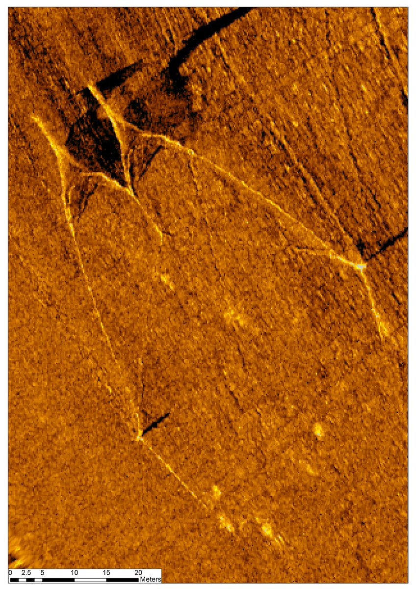 Beneath the water - Here is what the sidescan sonar reveals about prawn trawls in action in the Irish Sea    <a href="/BIM_InshSurvOff/">Nicolas Chopin</a> <a href="/EdgeTechMarine/">EdgeTech</a> <a href="/STR_Subsea/">STR</a>