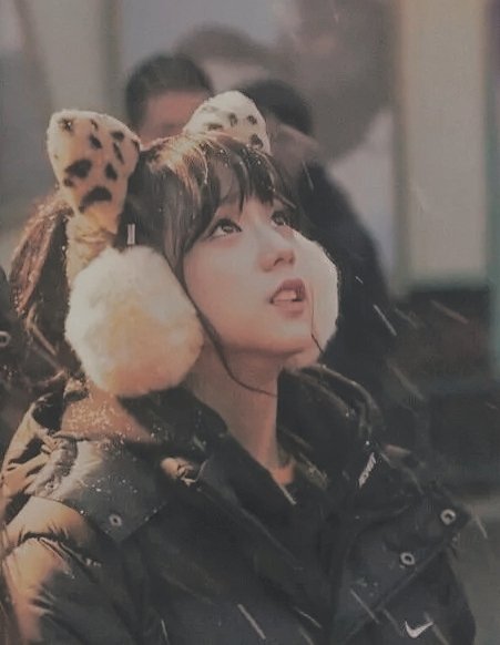 vsoo_twt's tweet image. When the snow drops, i want to see
                                         a winter bear