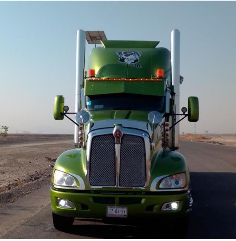 Buen día!
El domingo por la noche, le robaron un camión a un gran amigo en av. Canal del desagüe, el progreso, nextlalpan,  México 55790

¡No es posible que la gente trabajadora sea la más vulnerables!
<a href="/alfredodelmazo/">Alfredo Del Mazo</a> <a href="/TexcocoOficial/">Ayuntamiento Texcoco</a> <a href="/GN_MEXICO_/">Guardia Nacional</a> <a href="/cecicruzp/">Cecilia Cruz Patiño</a> <a href="/C5Edomex/">C5 Estado de México</a>