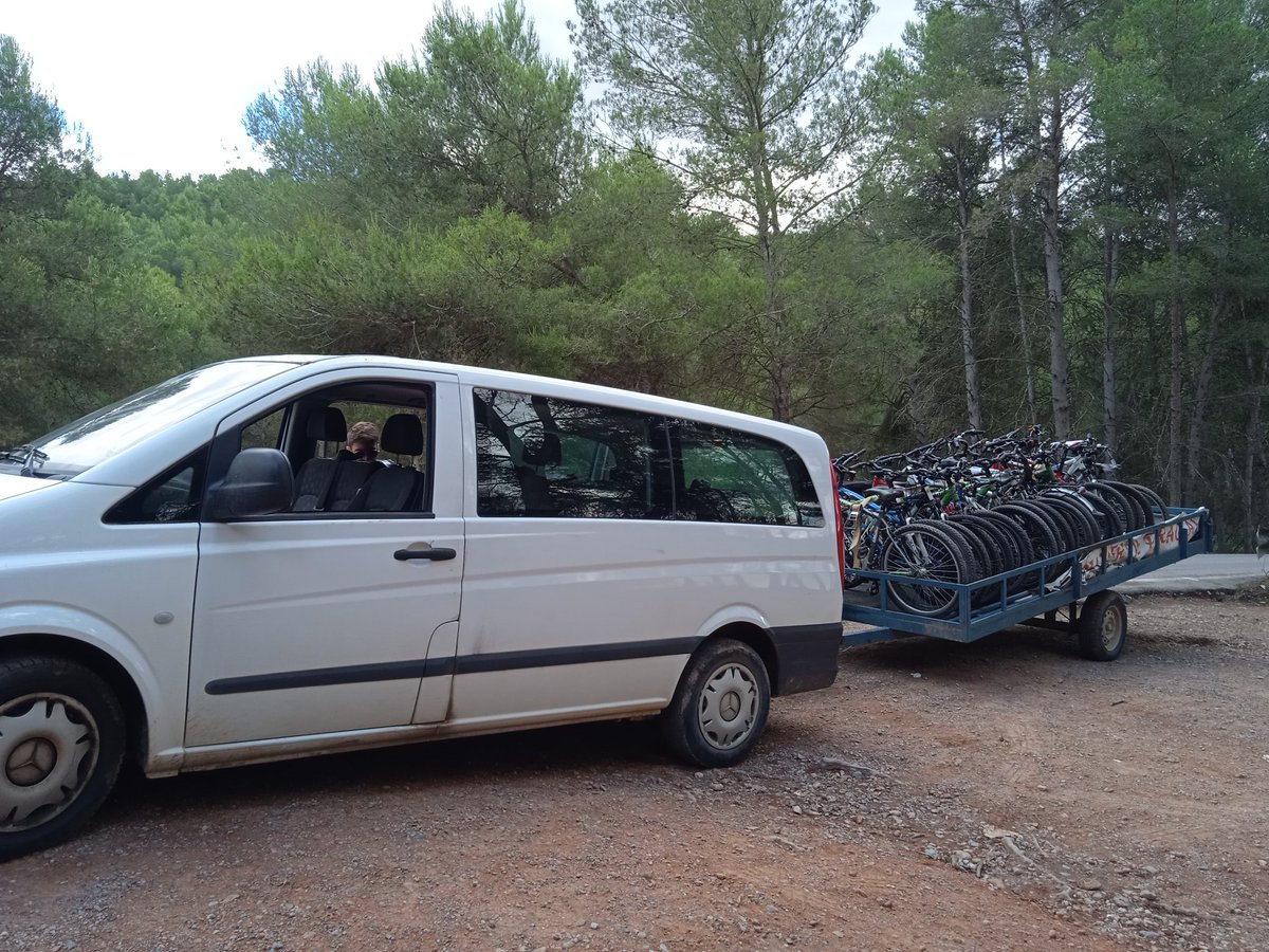 Hardacho's tweet photo. Jornada con el cole Historiador Diago de @AytoViver #Viver #PantanodelRegajo @viasverdes_ffe @VV_Ojos_Negros https://t.co/kfBlX4DahP