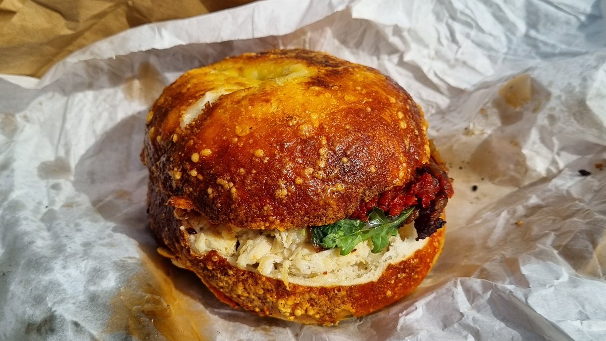 Get yer chops round one of these 🥯
#DotBagels #FenwickNewcastle #foodhall
Opposite @ouseburncc <a href="/FenwickStores/">Fenwick</a>