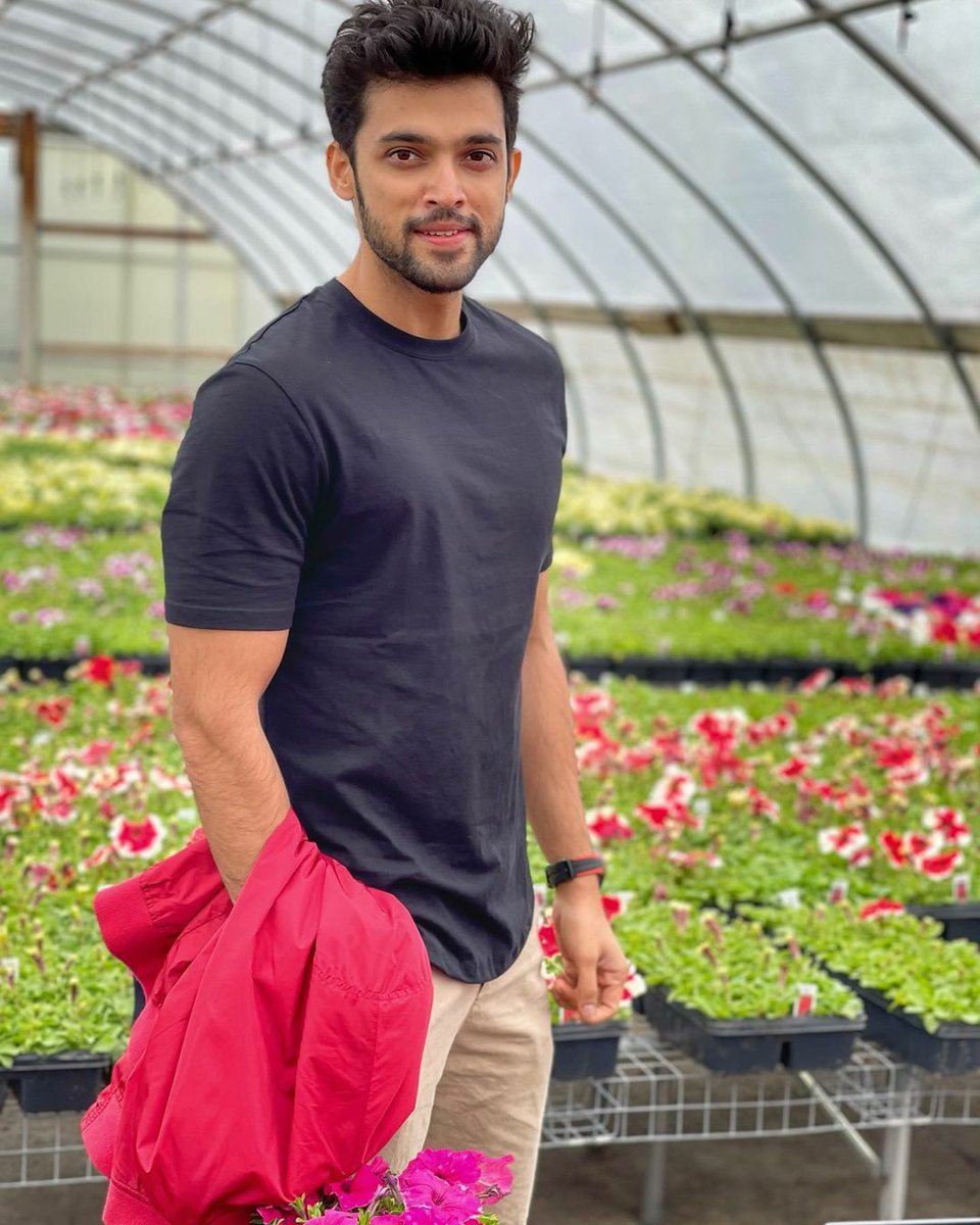 LaghateParthOfc's tweet photo. Switzerland feels in Michigan 😛❤️ Simran !!!!!!!!!!!!!!!!!!! 
#notsocandid #okthanksbye❤

~ @LaghateParth on Instagram ♥️

#ParthSamthaan https://t.co/rwjukfgR1K