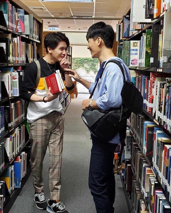 samyusgallery's tweet photo. look at them 🥺 https://t.co/xSm21VFryP