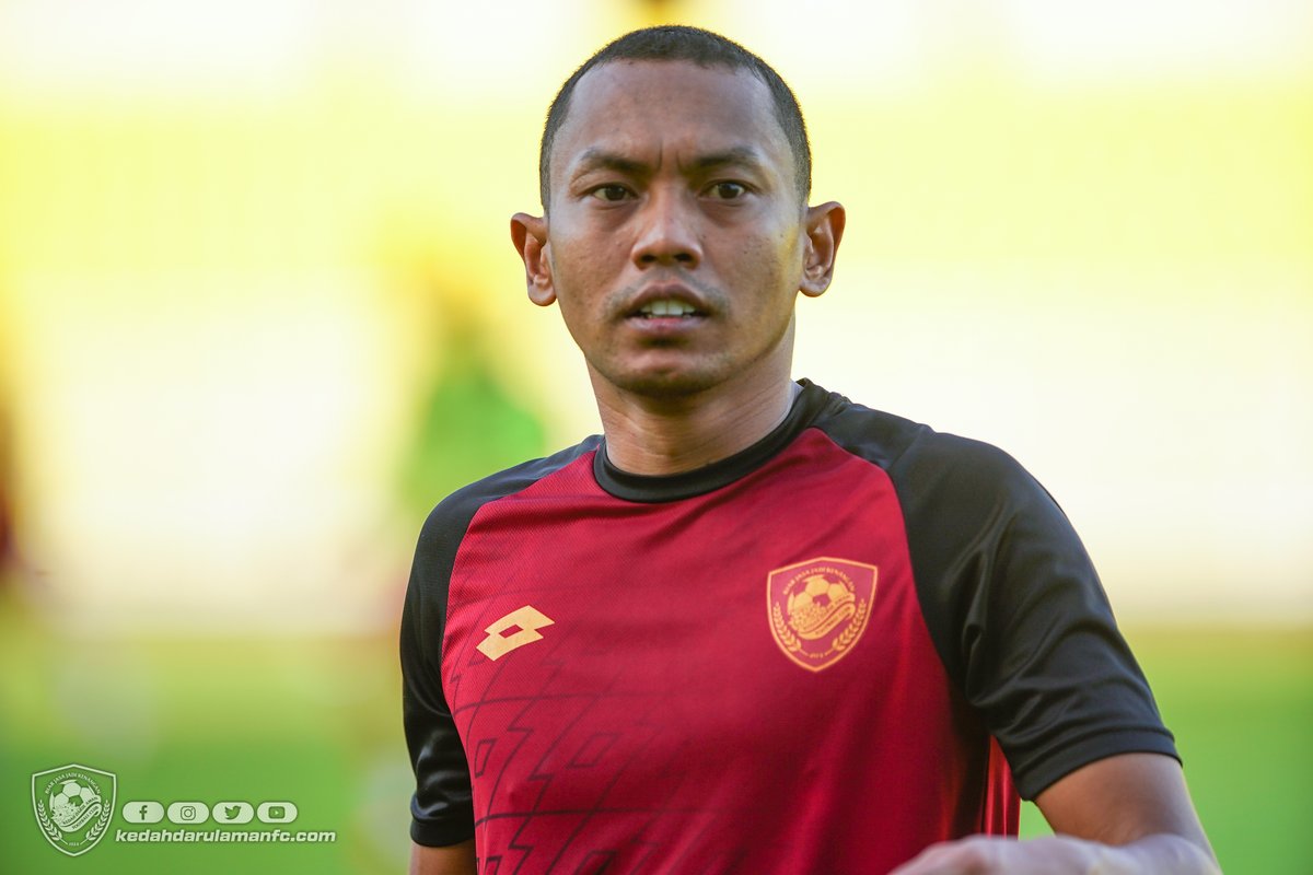 official_kfa's tweet image. 📸 Pemain-pemain lebih bersemangat dan bermotivasi tinggi selepas menerima khabar terbaru usaha Asian Football Confederation untuk meneruskan Piala AFC. Pasukan dalam momentum terbaik untuk beraksi dalam masa terdekat. Keep on believin&apos;!

#kdafc #pkp3 #AFCCUP2021