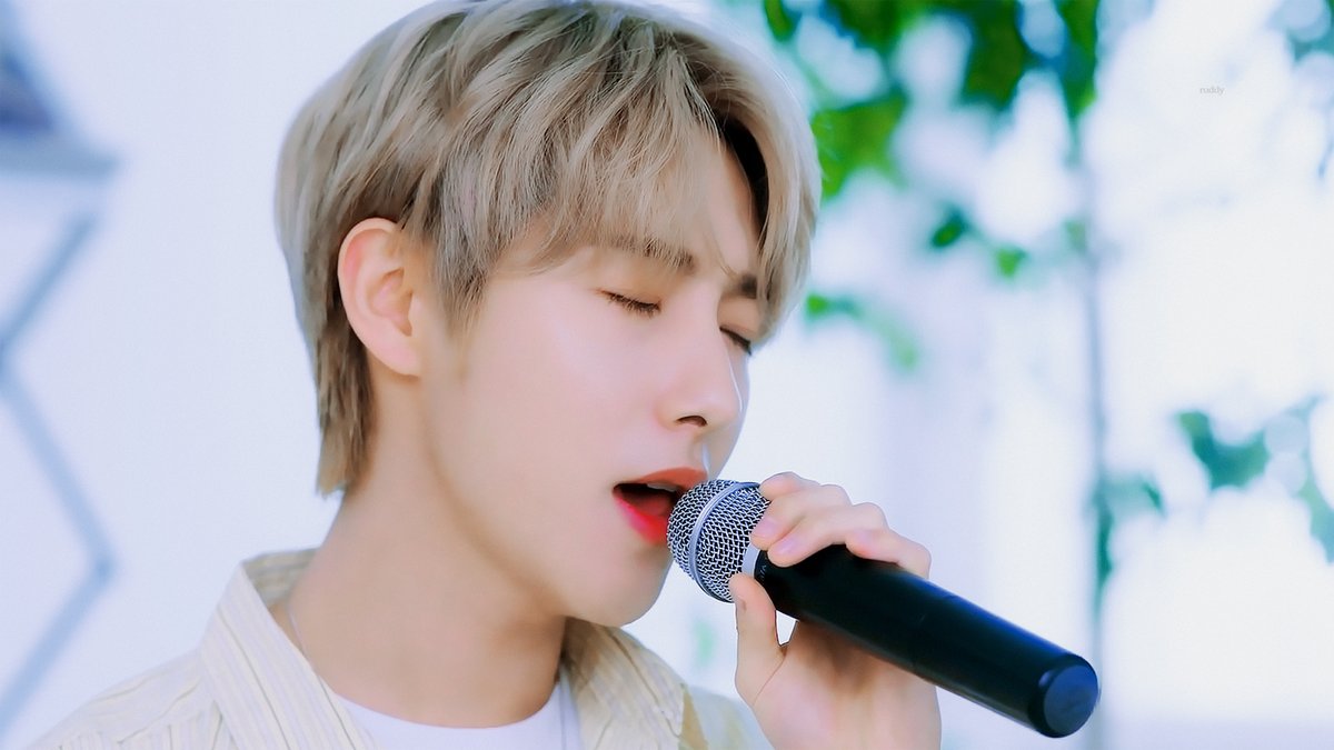 #런쥔 blog.kakaocdn.net/dn/bnIqIi/btq7…
blog.kakaocdn.net/dn/6gYSA/btq7W…