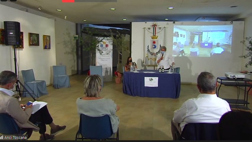 AnciToscana's tweet photo. #laculturadellolivo
Via al nostro webmeeting: dal @ComuneFiesole i saluti della sindaca @AnnaRavoni e della sindaca di Lucignano e nostra responsabile #Agricoltura @casini_roberta 
#olio #Comuni  
@MattBiff @simonegheri @regionetoscana @comuni_anci @georgofili https://t.co/lMN2e7dTJw