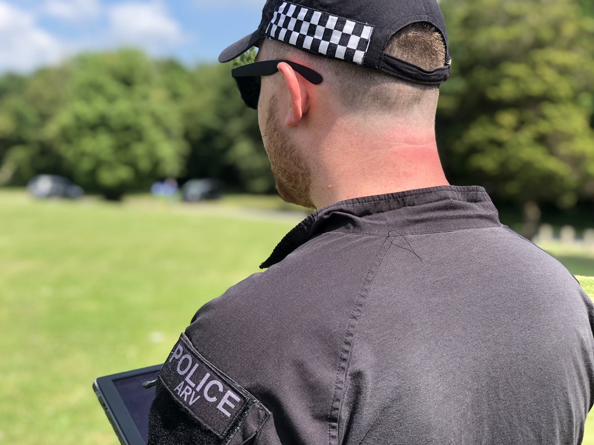 drone_kev's tweet photo. Days like today just don’t feel like work. Has to be one of the best jobs in the world training this amazing bunch. #training #police #drone #remotepilots #dronesforgood https://t.co/Ka9c1EALjv