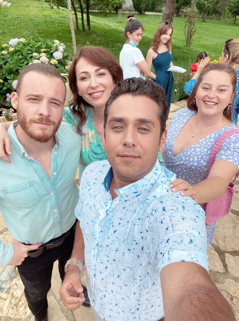 dizipau31's tweet photo. PERDOOON? QUE ALGUIEN ME DIGA EN QUÉ CAPÍTULO APARECE ASÍ KEREM? QUE ME PIDO EL DÍA EN EL TRABAJOOOOOO
#Aşktankaçma https://t.co/yC6MbuxICu