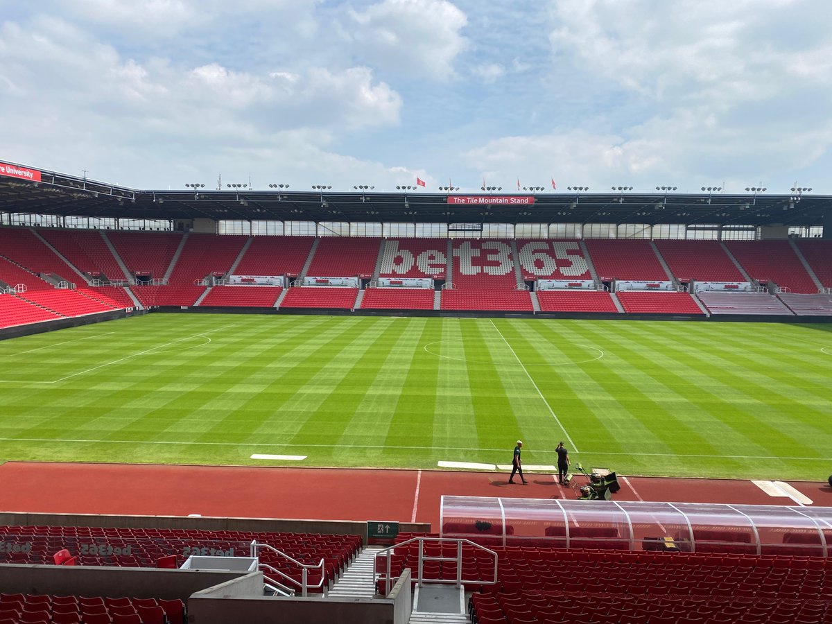 Great day seeing everyone at the <a href="/DonBurGroup/">Don-Bur</a> <a href="/marshall_fleet/">Marshall Fleet Solutions</a> and @tiptrailersuk Open Day at the bet365 Stadium in Stoke on Trent.

#coldchain #liveevent #tcsdnews
