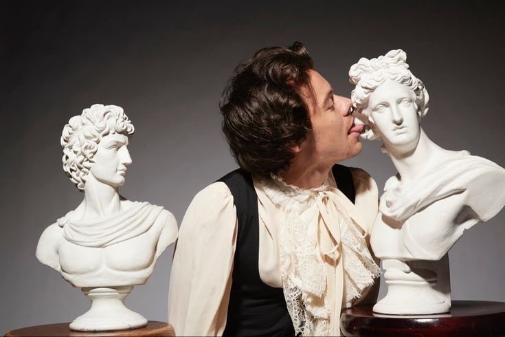 MMITHX91's tweet photo. harry styles in every photoshoot he has looks so perfect and beautiful, looks like a model and makes me feel a zipline of emotions every time i see him ♡ https://t.co/S6TAmL0vnH