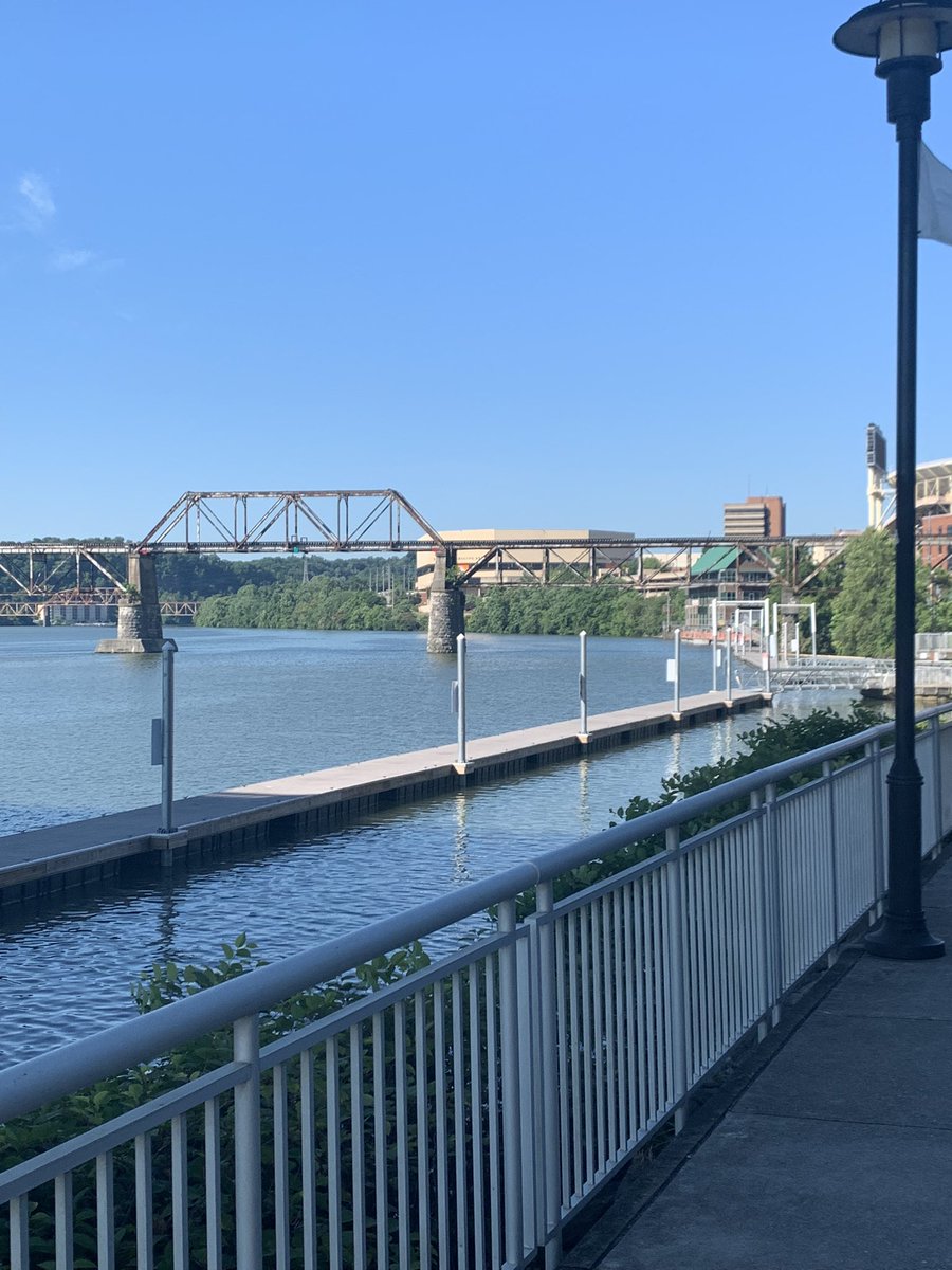 KellieHarper's tweet image. I realize I’m stating the obvious, but it is another beautiful day in Knoxville, TN