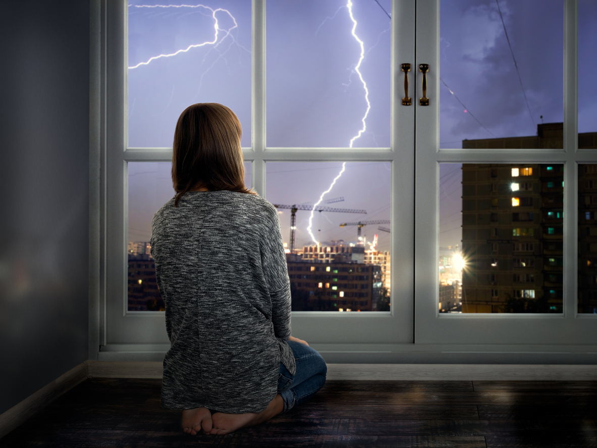 hydroottawa's tweet image. Given our region's tendency for high heat and humidity, summer storms are a consistent threat to our city's electrical grid. So you don’t get thunderstruck by oncoming weather alerts  #OnTheBlog are some #StormTips to help you prepare and see them through

ow.ly/EzYs50Fdq3s