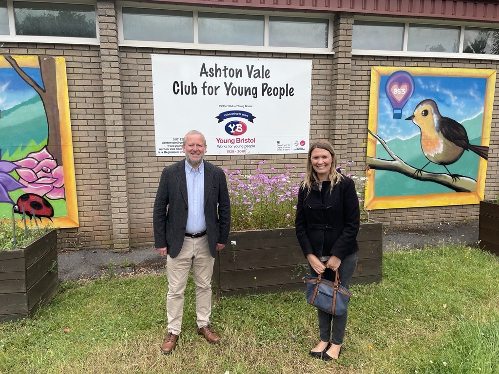 Fantastic to meet with local Councillor @mark_bradshaw this week, to discuss future development plans at Ashton Vale Club for Young People and the Clubs impact in the community 🤝#youthworkmatters #communityspaces